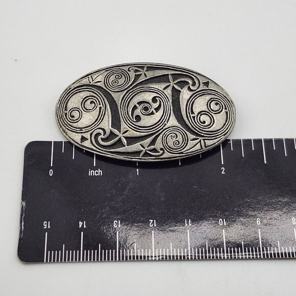 Signed St. Justin Pewter Oval Brooch, Pin 2-1/4" - Picture 4 of 4